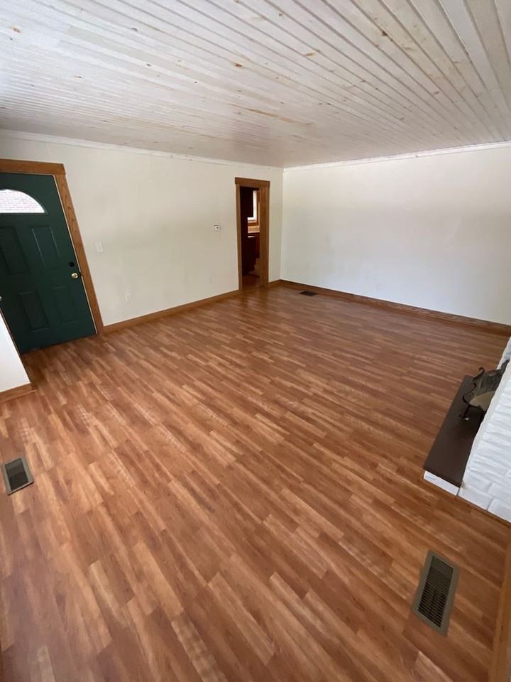 408 East 16th Street - Photo 6 of 42