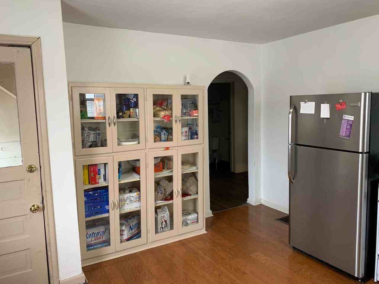 524 S Washington St - Photo 7 of 25