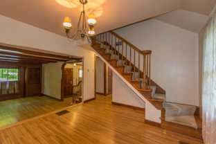 321 S Eastside Dr - Photo 1 of 1