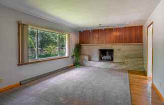 1900 E Hillside Dr - Photo 1 of 1