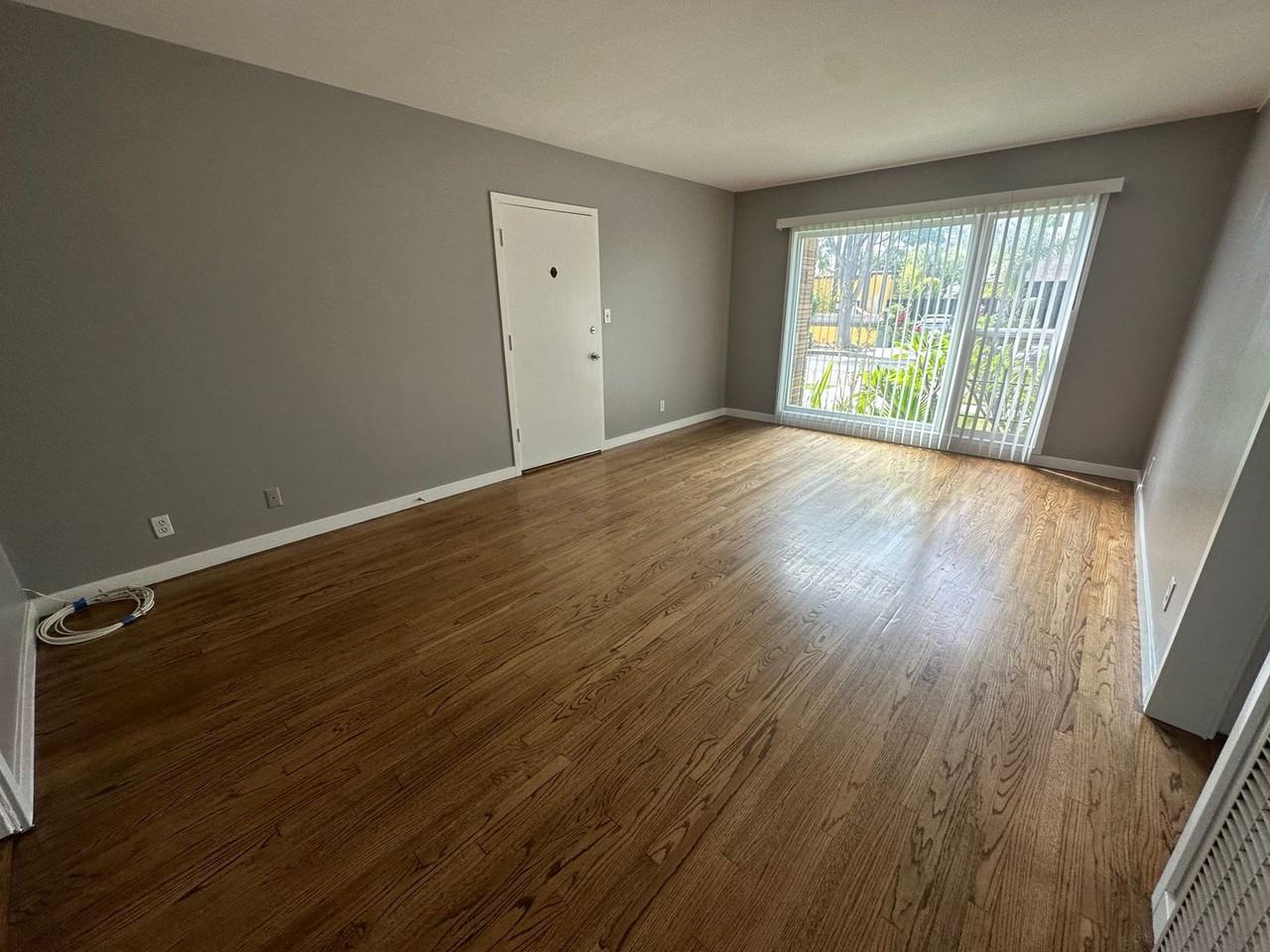 3719 E 1st St #A - Photo 4 of 13