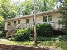 featured image of 719 W 15th St