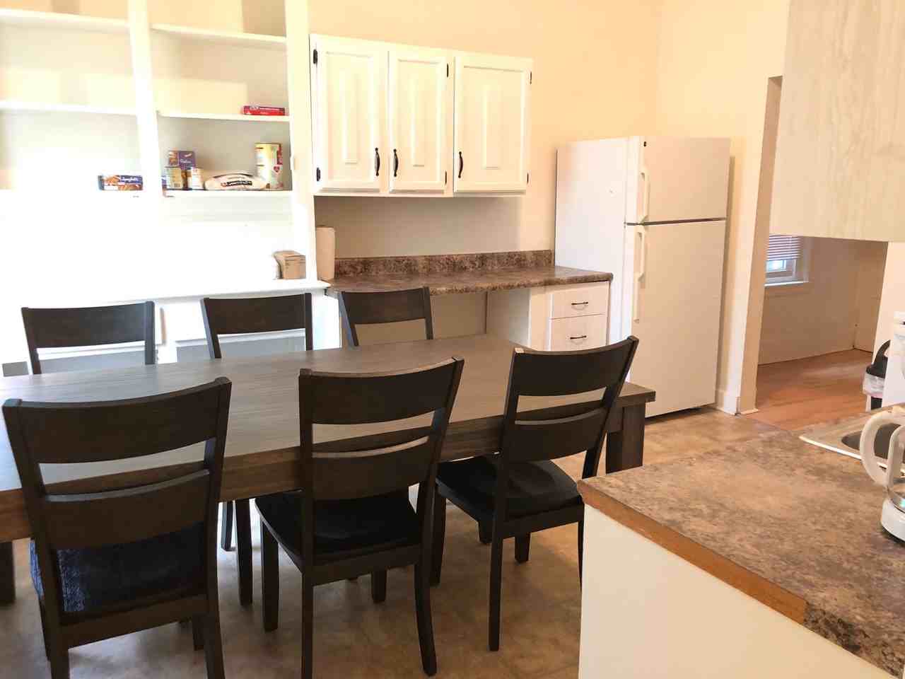 332 Ophelia St - Photo 4 of 18