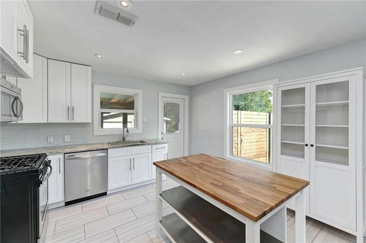 8318 Burrell Dr - Photo 2 of 29