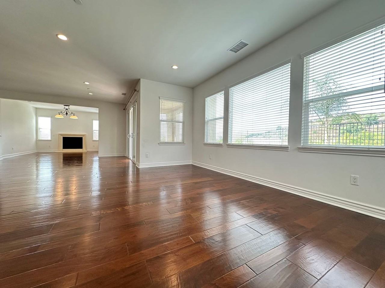 3270 E Phillips - Photo 3 of 20