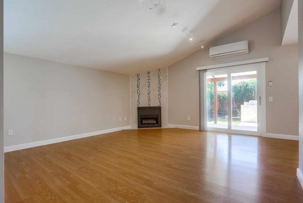 151 Christen Way - Photo 5 of 50