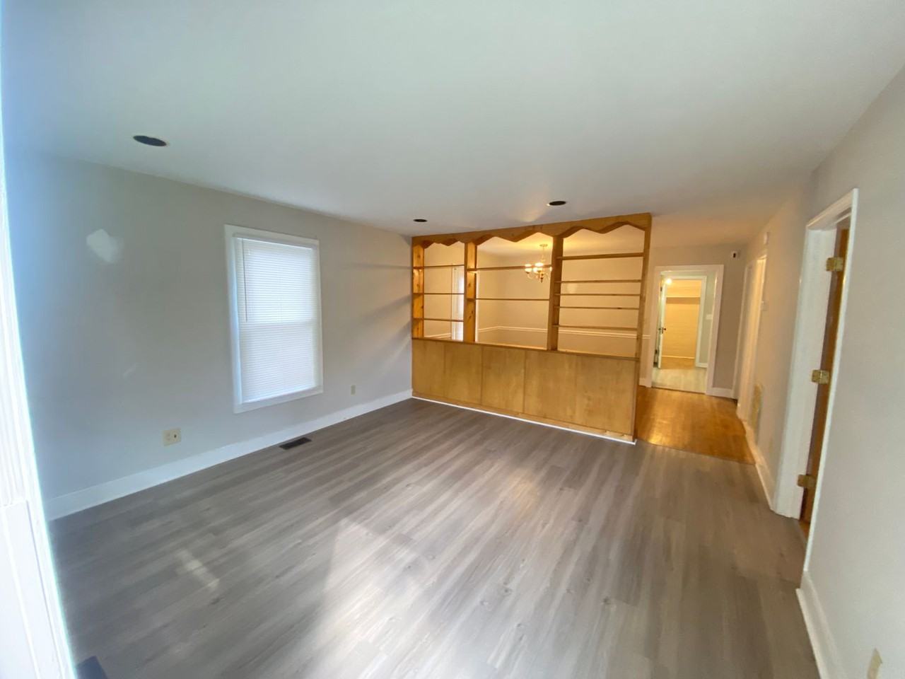 416 Chrysler St - Photo 3 of 13