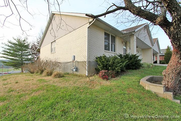 1501 Jessica St - Photo 3 of 26