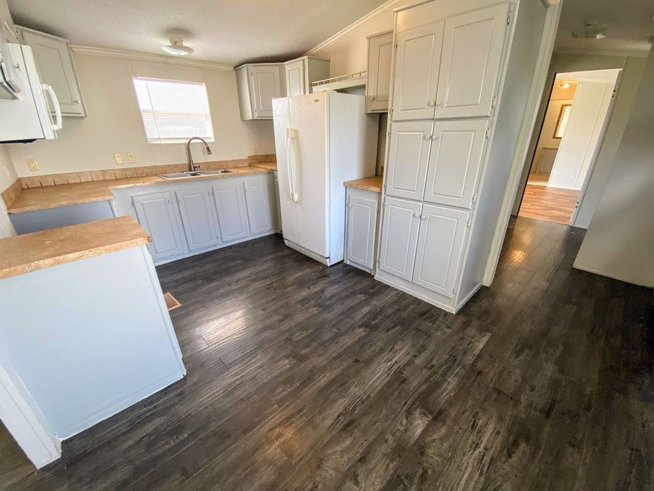 10120 Fournerat Rd - Photo 5 of 22