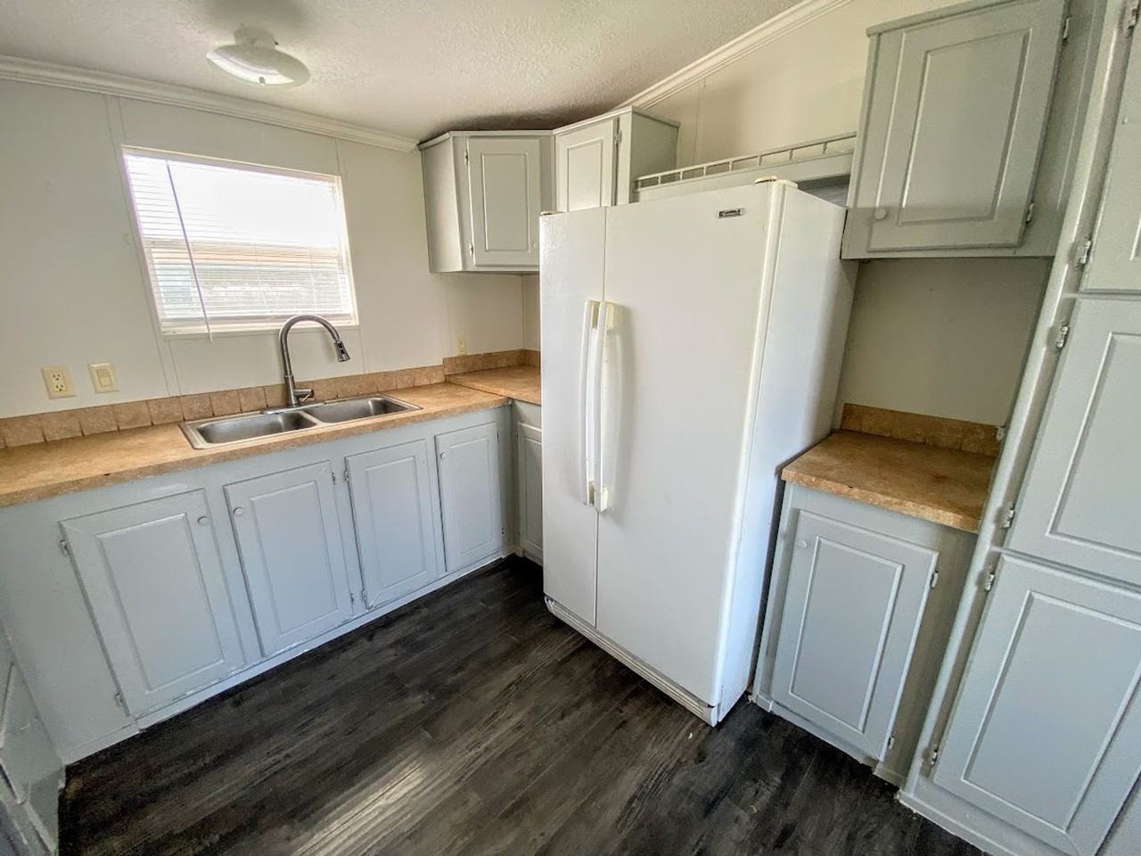 10120 Fournerat Rd - Photo 6 of 22