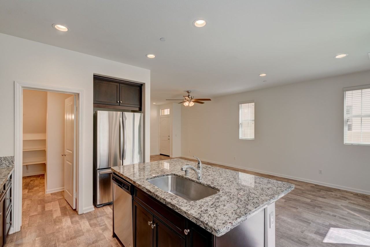 35387 Marabella Ct - Photo 3 of 24