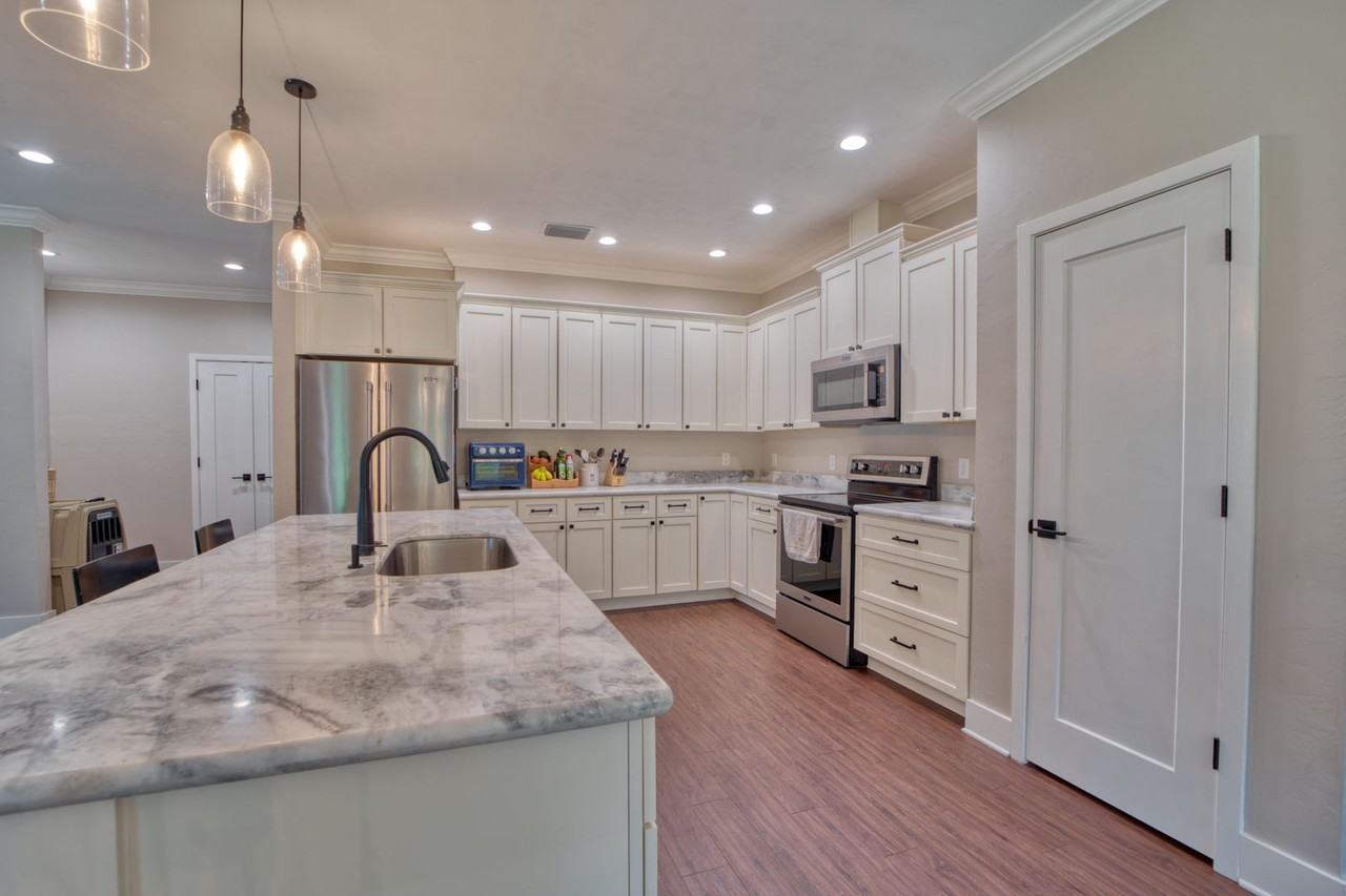 19904 Nw 248th St - Photo 7 of 17