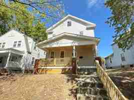 featured image of 64 W Blake Ave