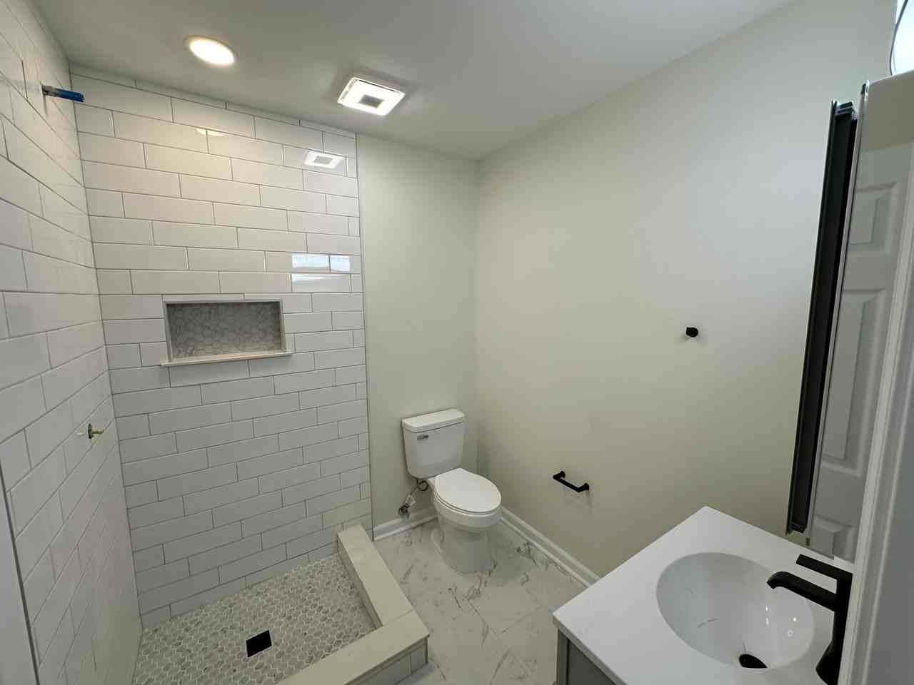 64 W Blake Ave - Photo 6 of 13