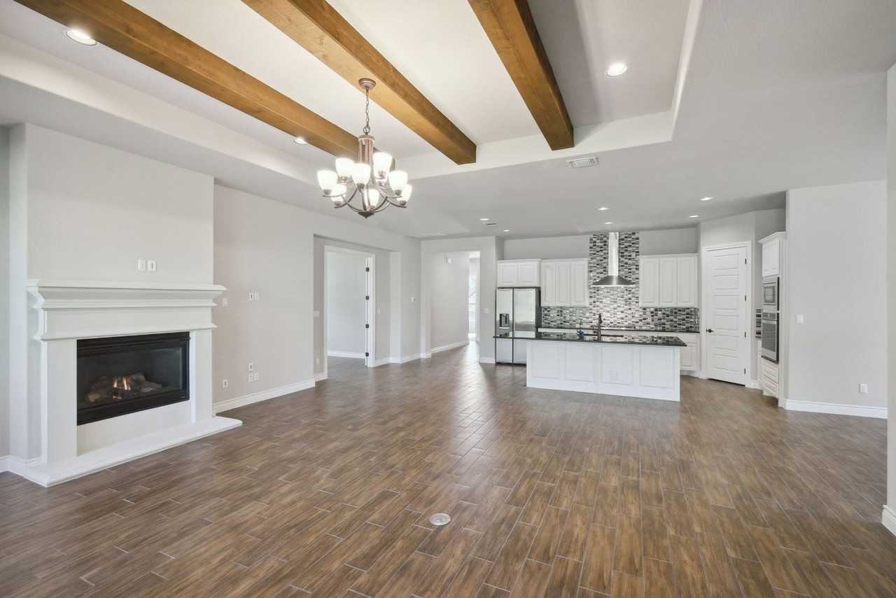 122 Gaston Dr - Photo 3 of 24