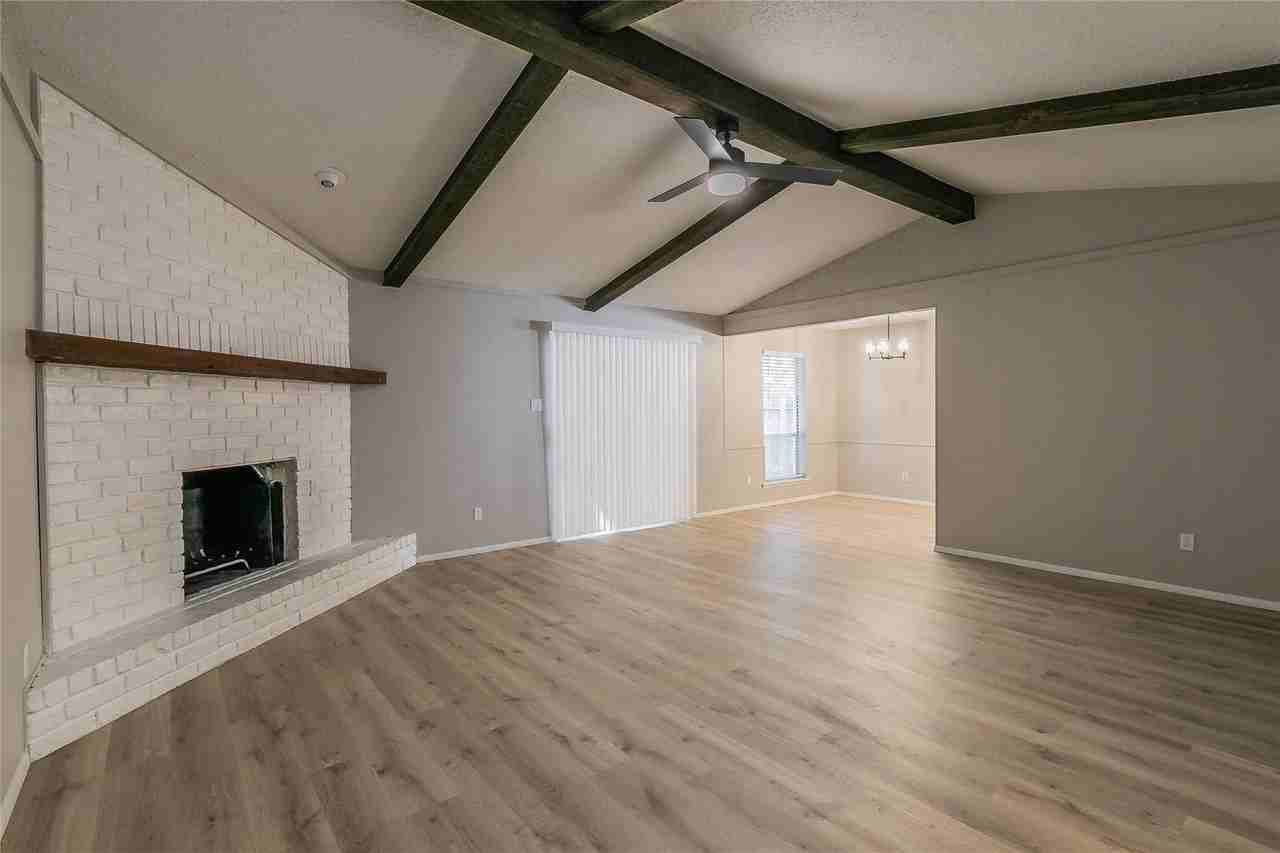 5421 Kings Manor Dr - Photo 2 of 30
