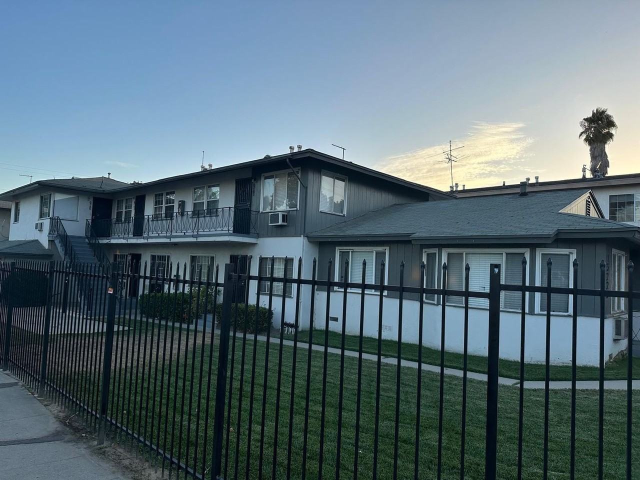 6759 Atoll Ave - Photo 4 of 29