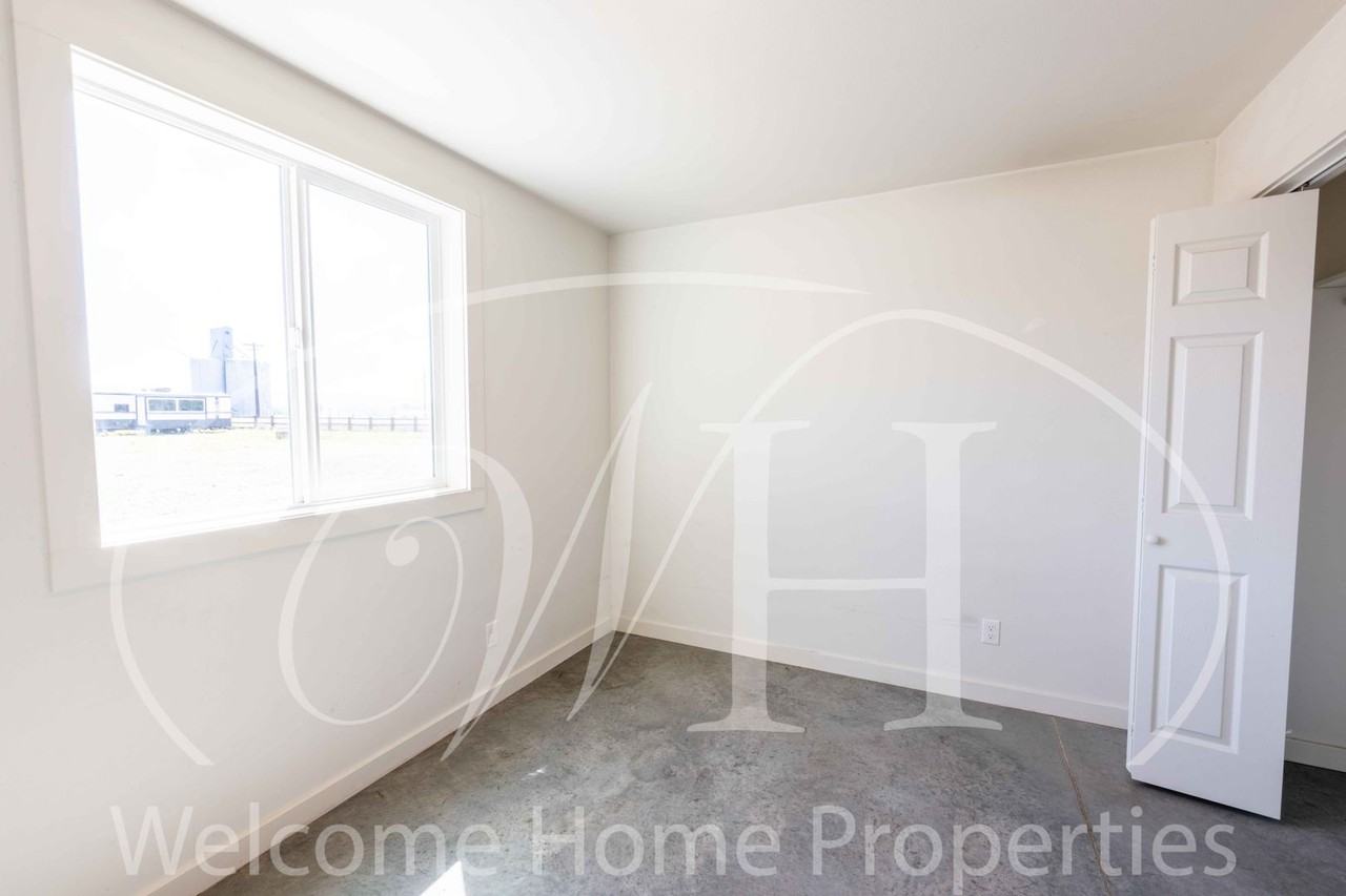 57 Frenchtown Rd - Photo 7 of 12