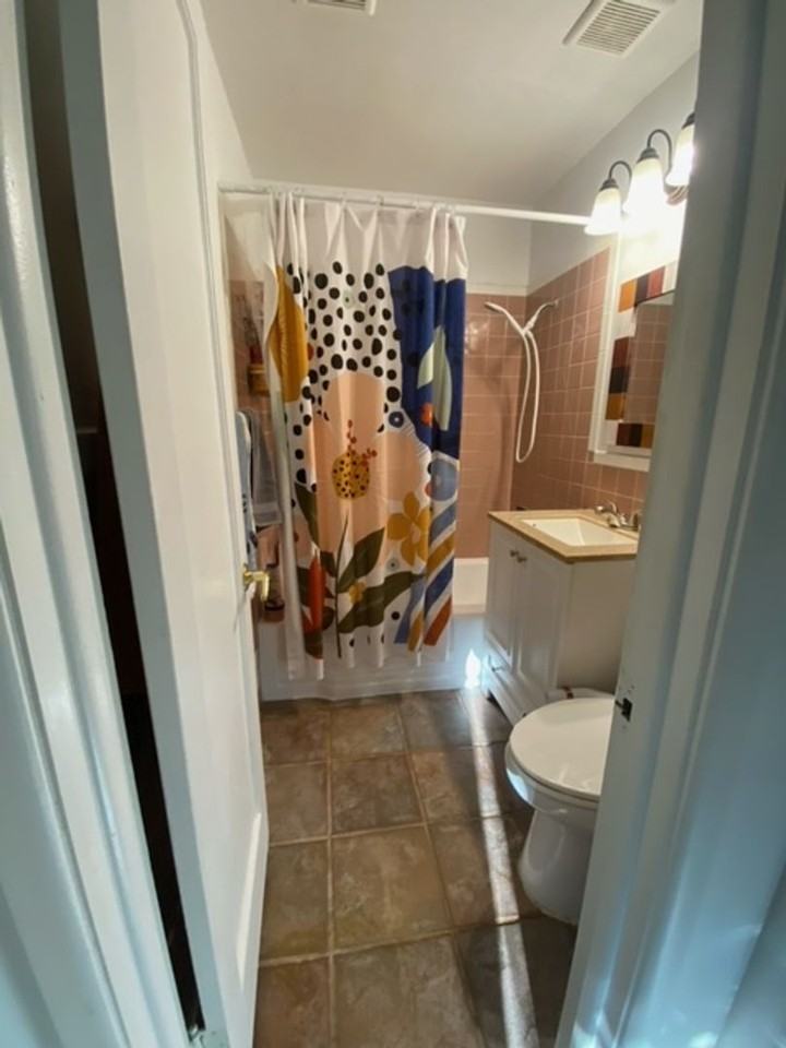 1320 Perry Street - Photo 5 of 19