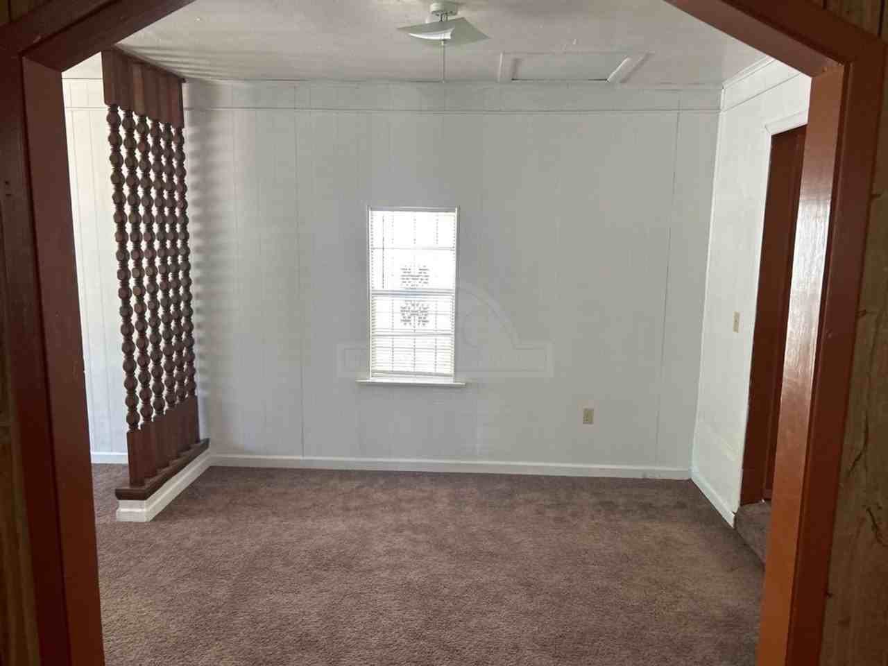 906 Jefferis Ave - Photo 4 of 20