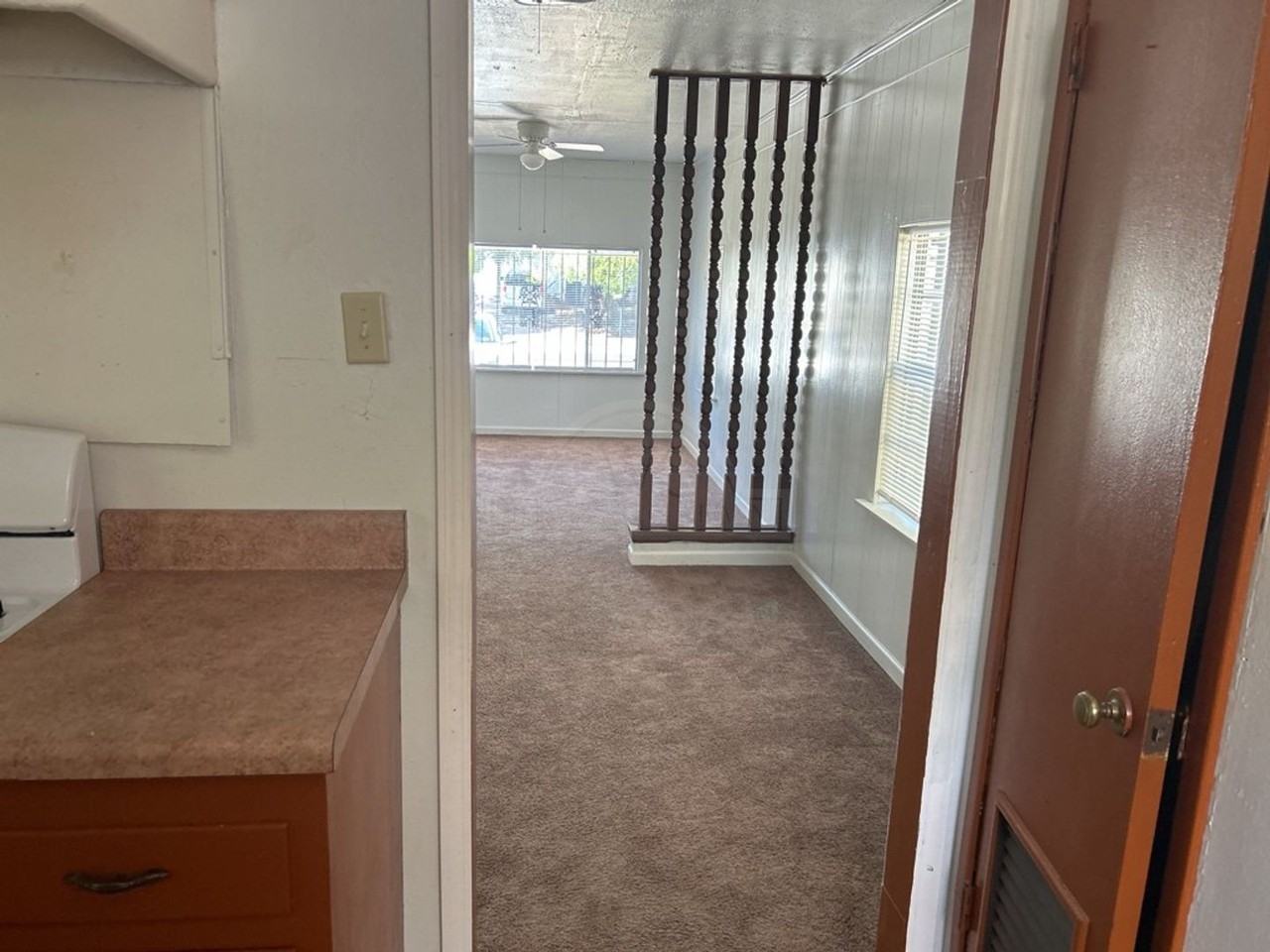906 Jefferis Ave - Photo 6 of 20