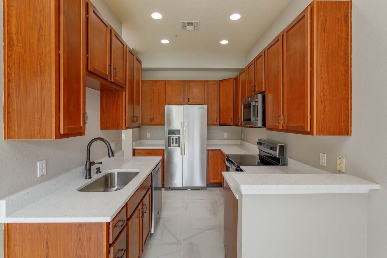 600 Northern Way #1805 - Photo 7 of 22