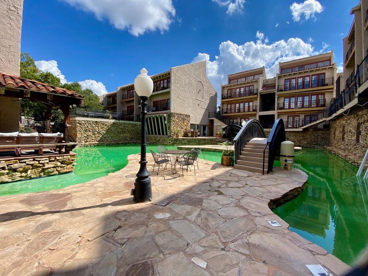 1111 W 46th St - Photo 6 of 16