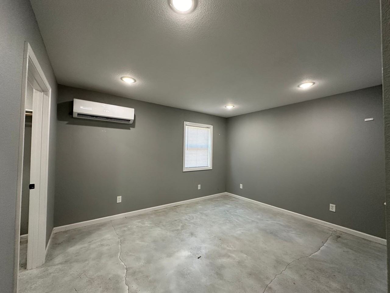 105 Evergreen Pl - Photo 5 of 7