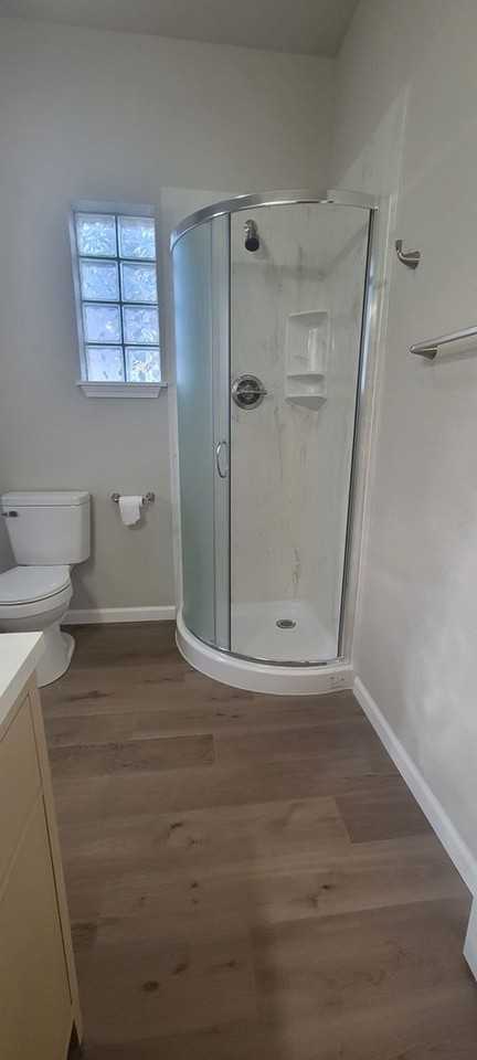 900 1/2 N Garfield Ave - Photo 3 of 3