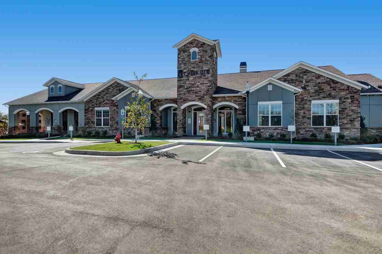 Creekside Apartments - Photo 3 of 34