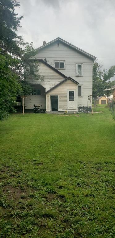 111 1st Ave N - Photo 3 of 18