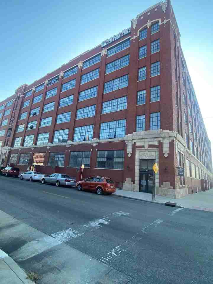 Mitchell Park Plaza Apartment - Photo 7 of 50