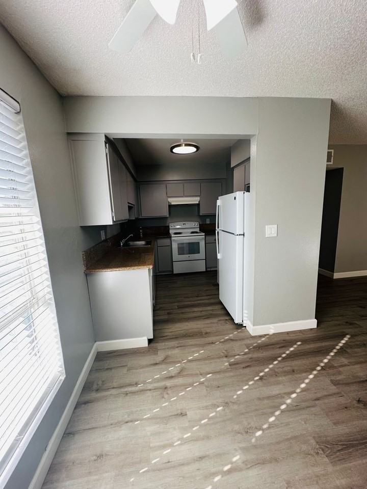 Arden Tropical Gardens - Photo 4 of 19