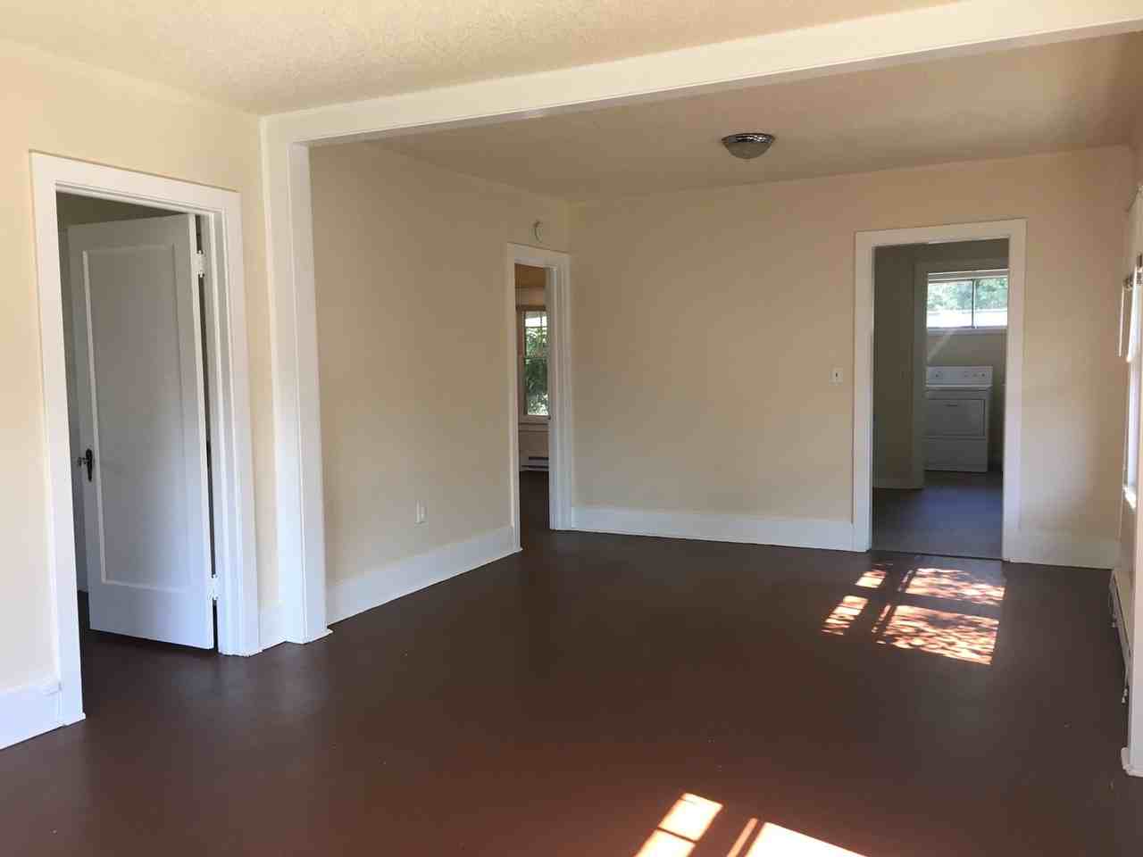 1635 Mill St - Photo 3 of 16