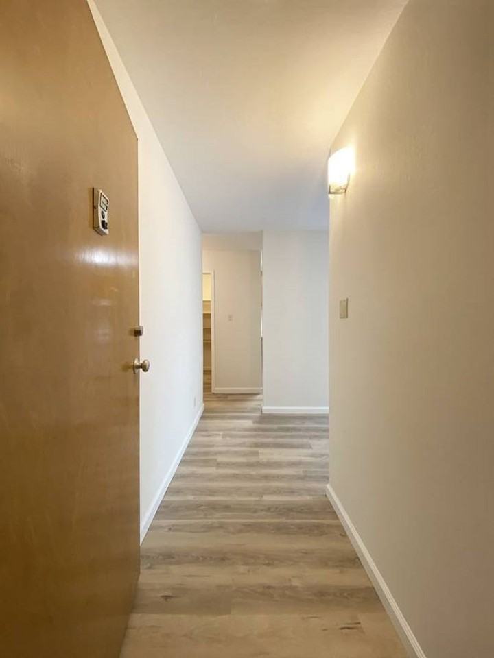 2450 Octavia Apartments* - Photo 2 of 12