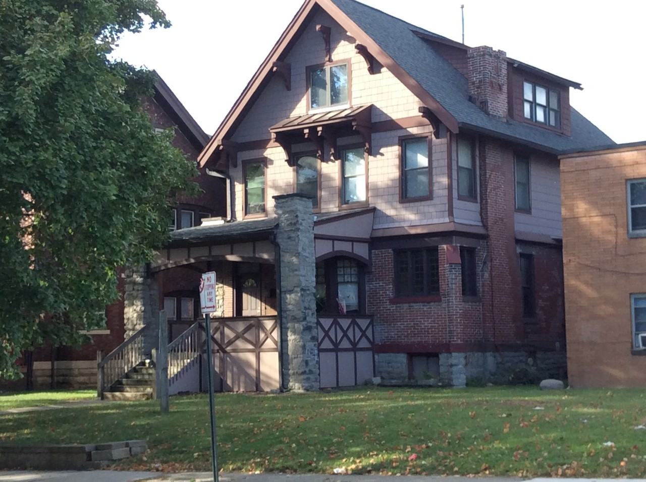 226 E 14th Ave - Photo 3 of 4