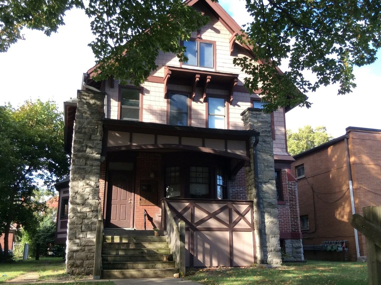 226 E 14th Ave - Photo 4 of 4