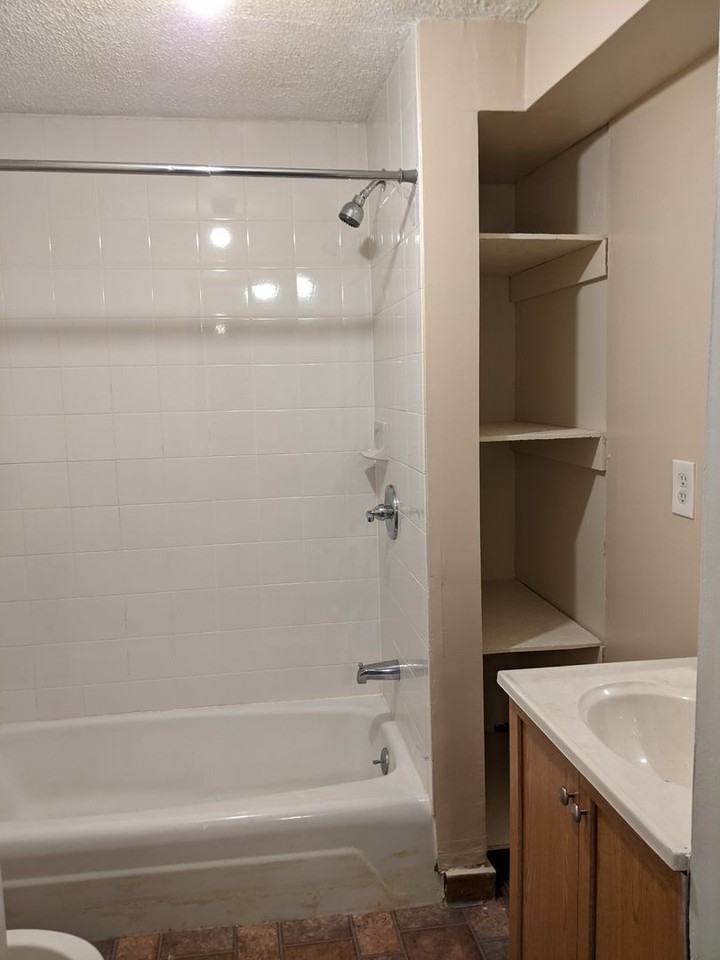 5837 Curry Rd - Photo 2 of 9