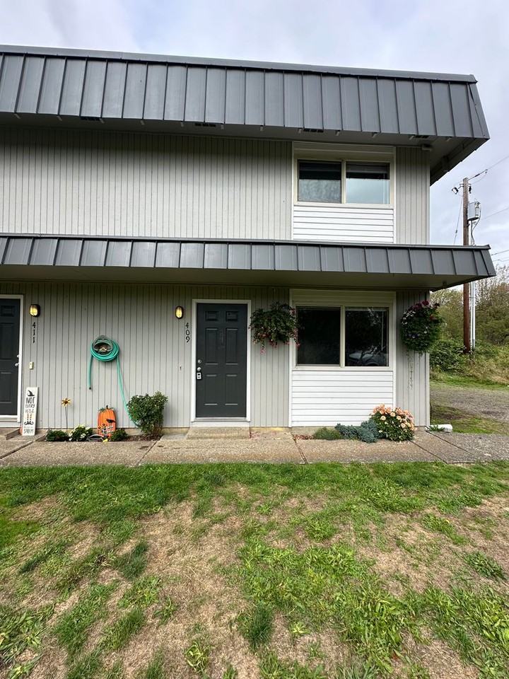 409 N 18th St - Photo 2 of 23