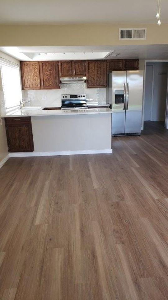 3627 W Aire Libre Ave - Photo 3 of 15