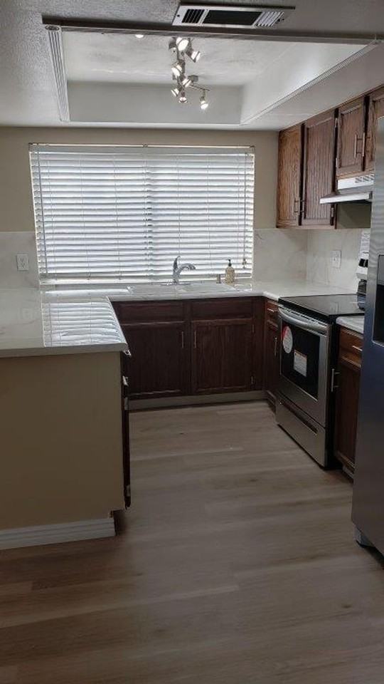 3627 W Aire Libre Ave - Photo 4 of 15