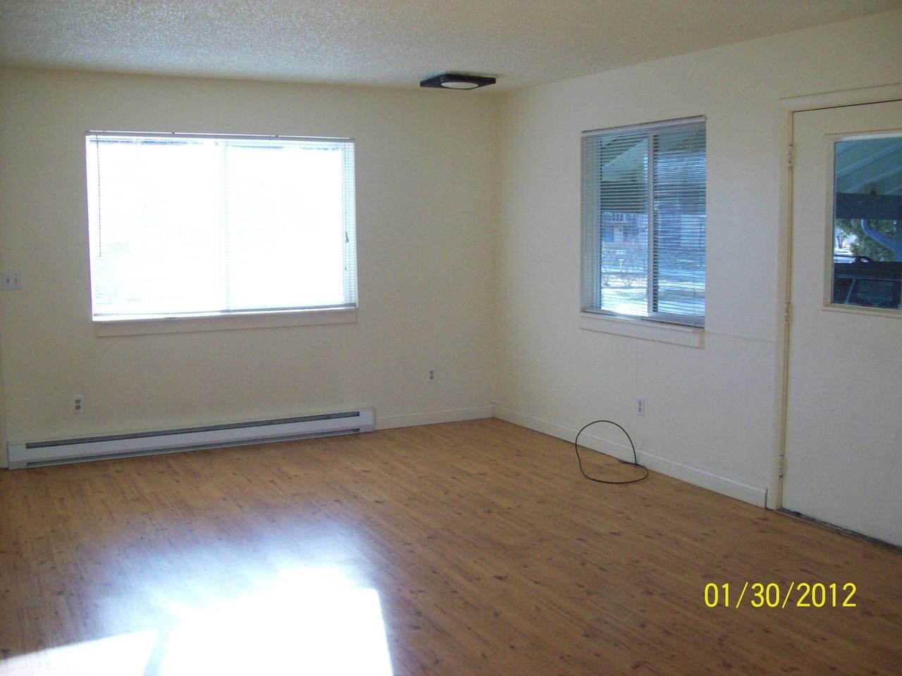 319 Bain Ln - Photo 2 of 4