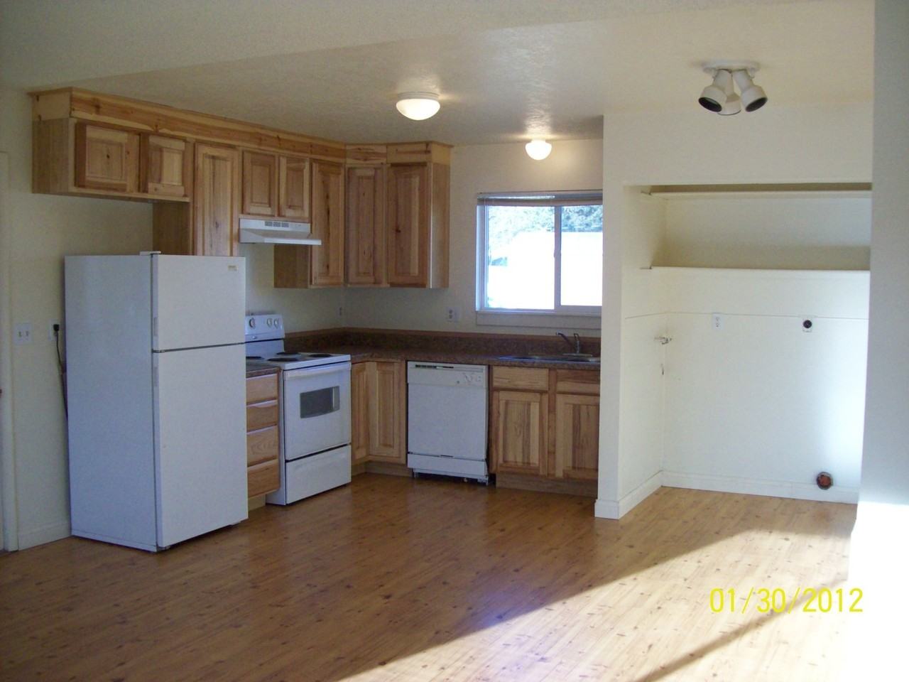 319 Bain Ln - Photo 3 of 4