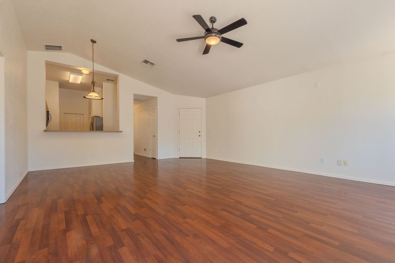 1710 E Saint John The Baptist St - Photo 6 of 24