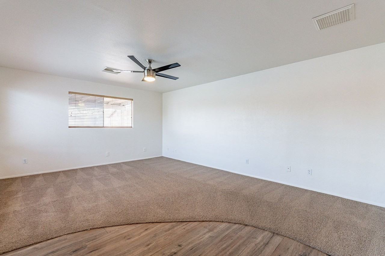 4501 W Cinnabar Ave - Photo 7 of 43