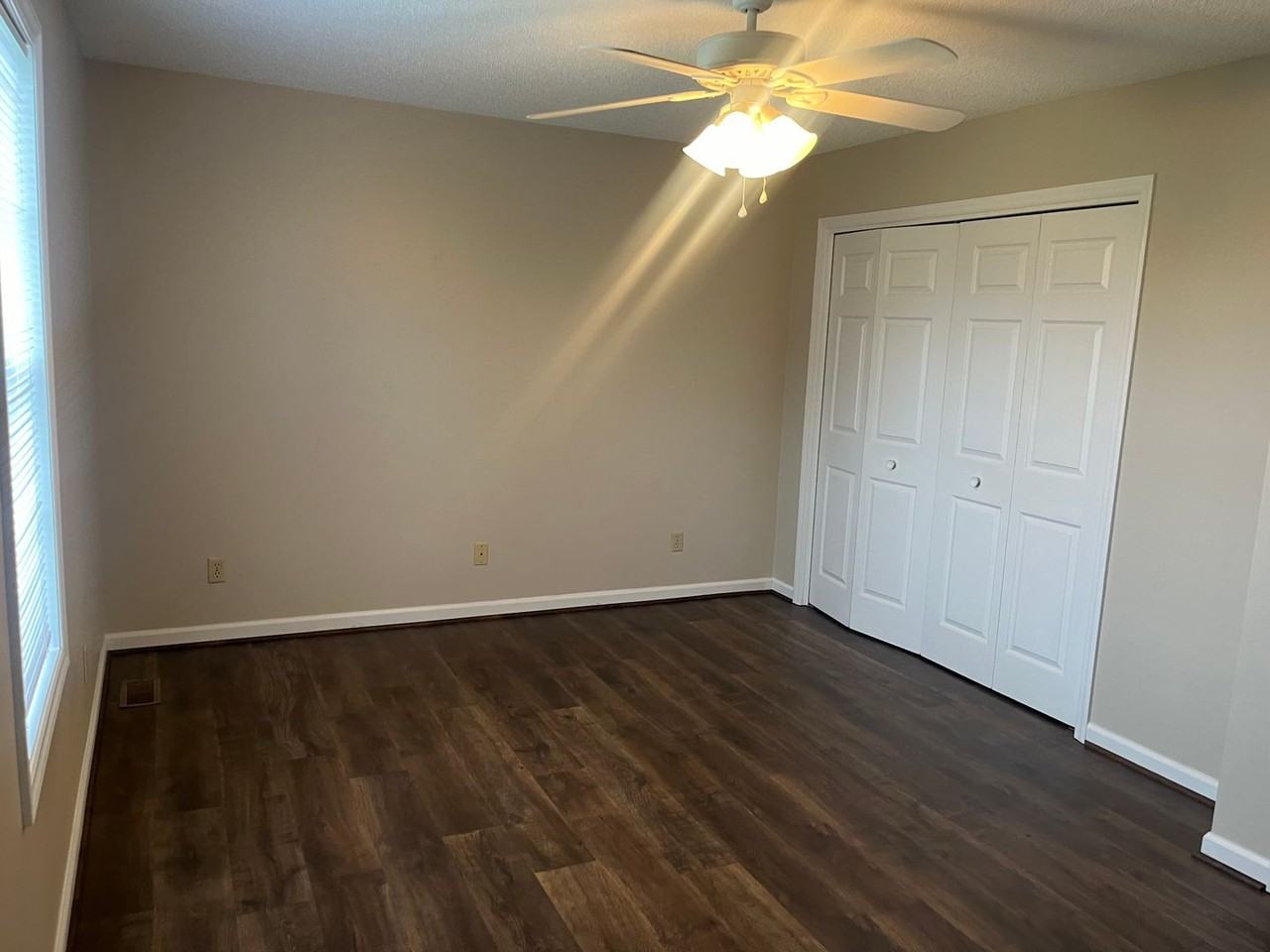 101 Kinchloe Ct - Photo 3 of 9