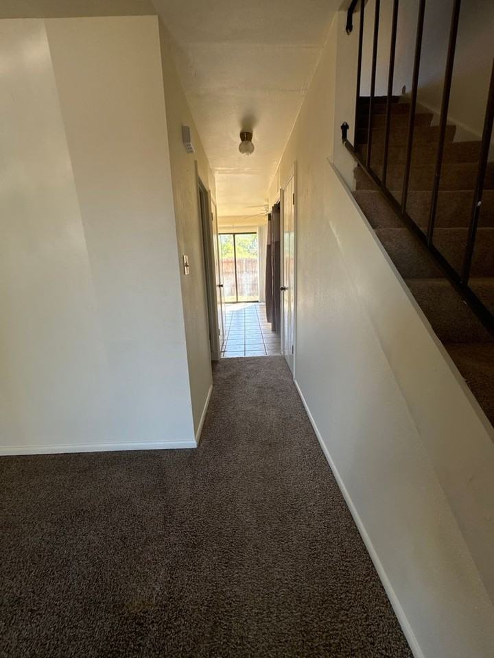 1200 N 100 W - Photo 5 of 16