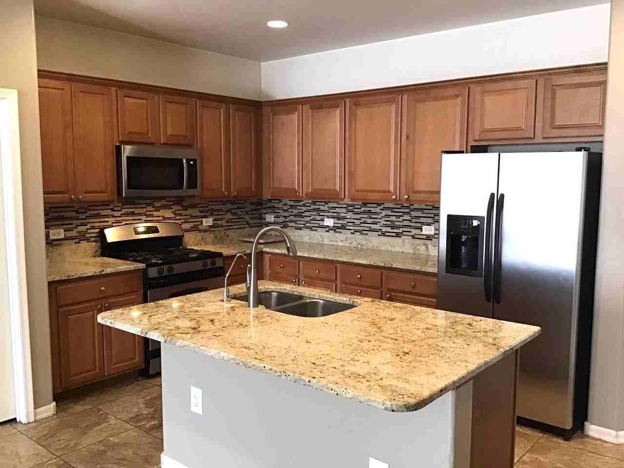 8335 N Willow View Dr - Photo 2 of 34