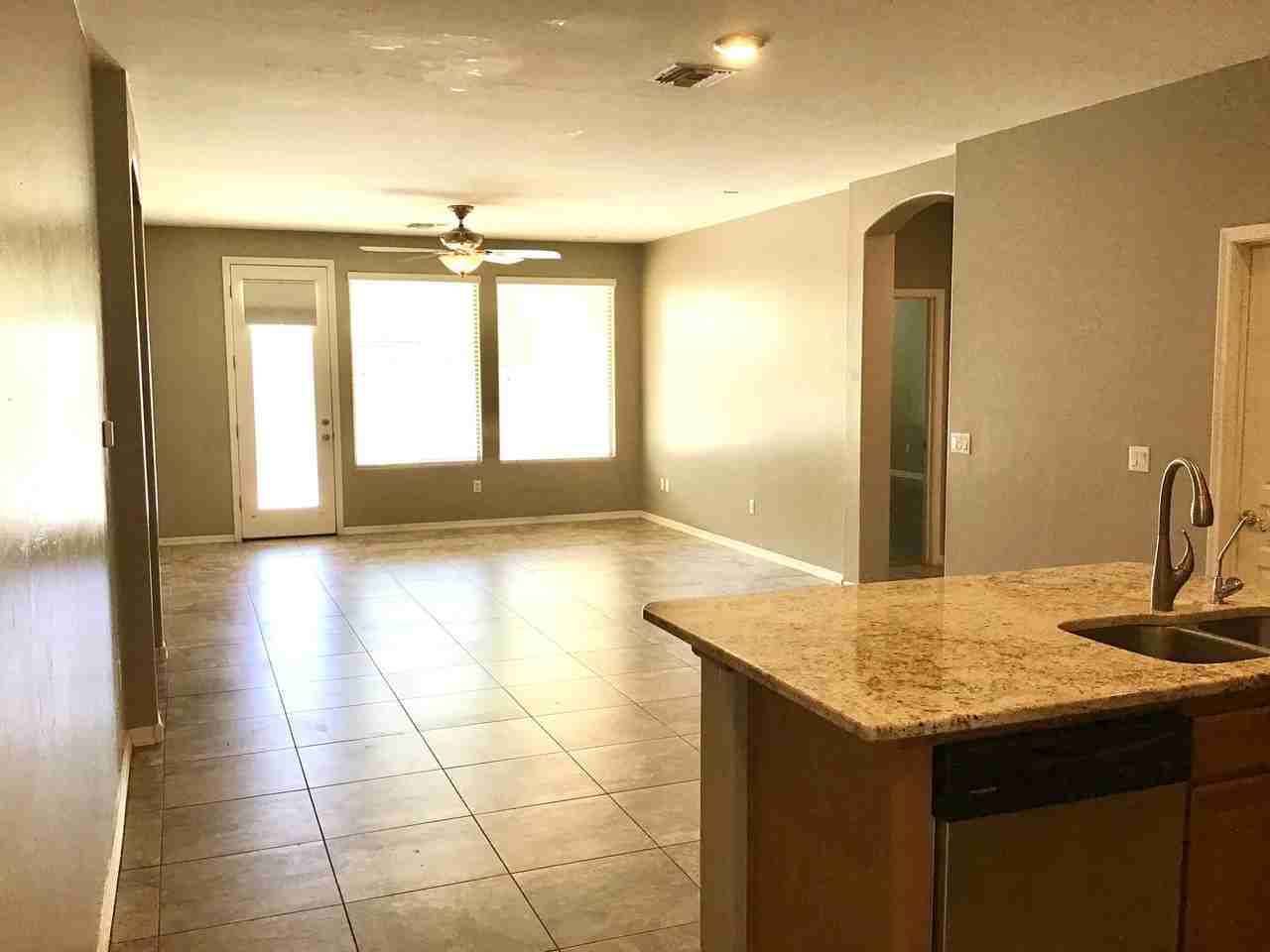 8335 N Willow View Dr - Photo 3 of 34