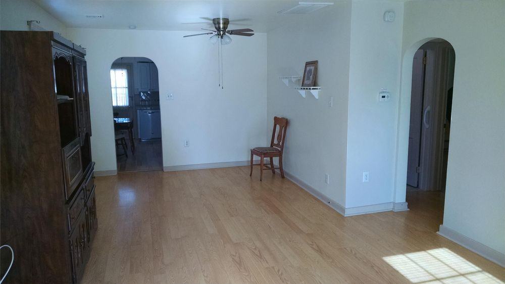 405 E Browning Rd - Photo 2 of 35
